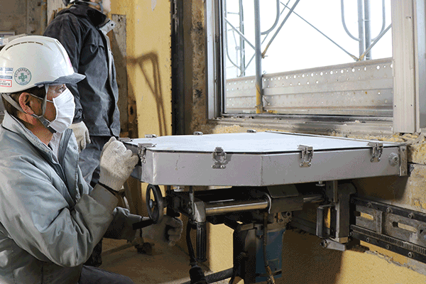 ウォールソーイング工法写真